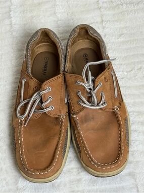 Magellan Outdoors Men’s Tan Leather Lace-Up Boat Shoes